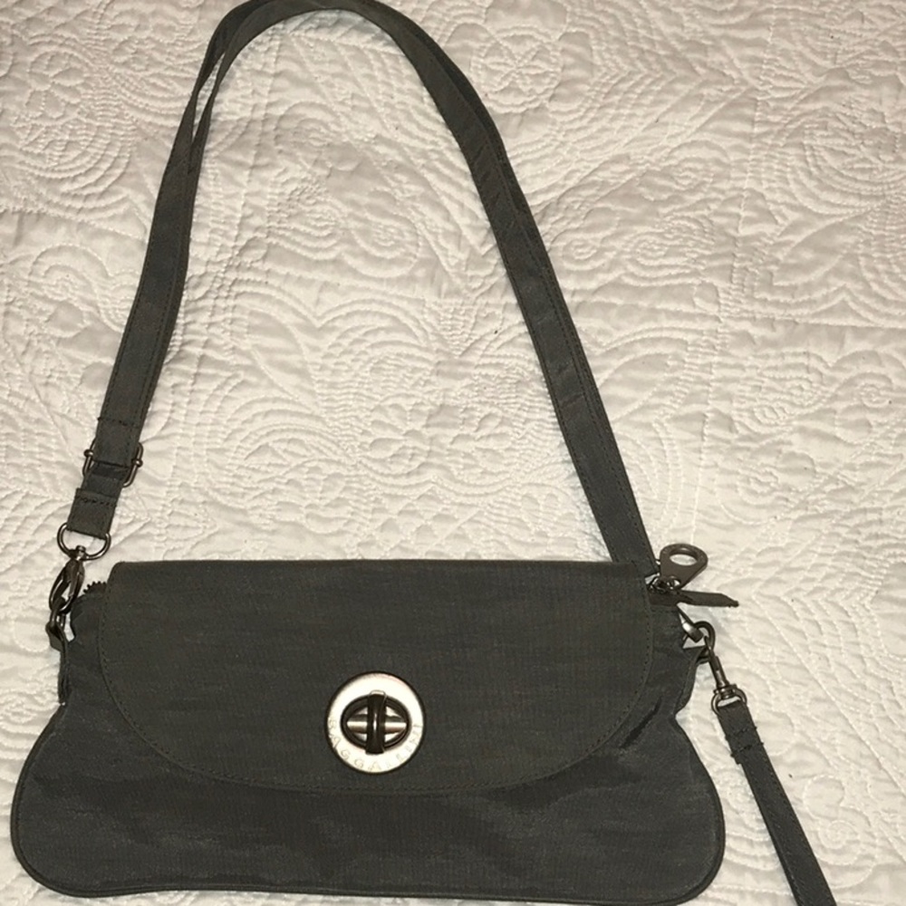 Baggallini gray small travel purse excellent gray